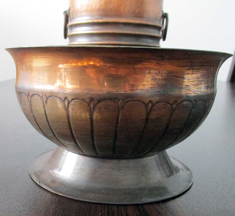 Старинни метални съдчета