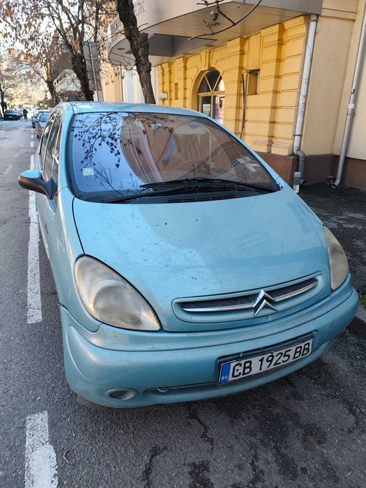 Автомобил Ситроен Ксара Пикасо