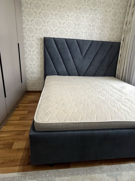 Спальный кровать