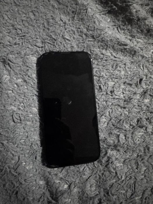 Продам Айфон 15 на гарантии