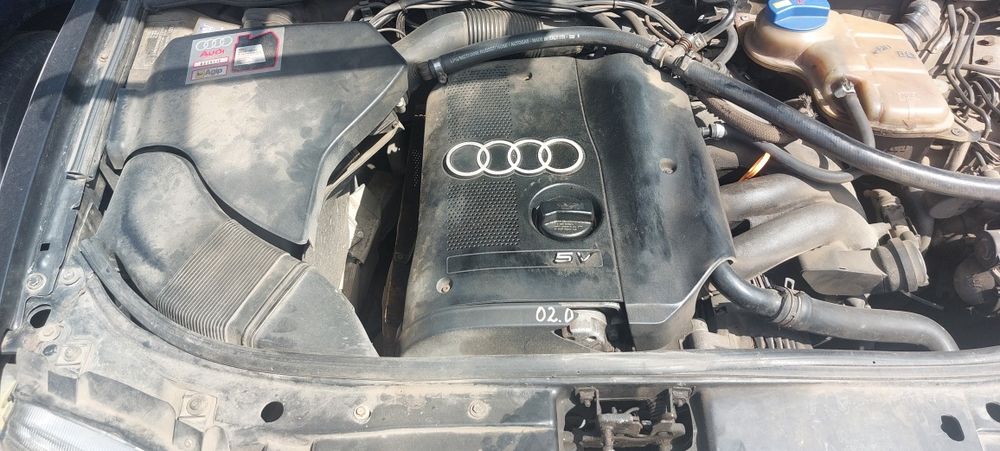 Ауди А4 б5 1.8 125 ADR На части
