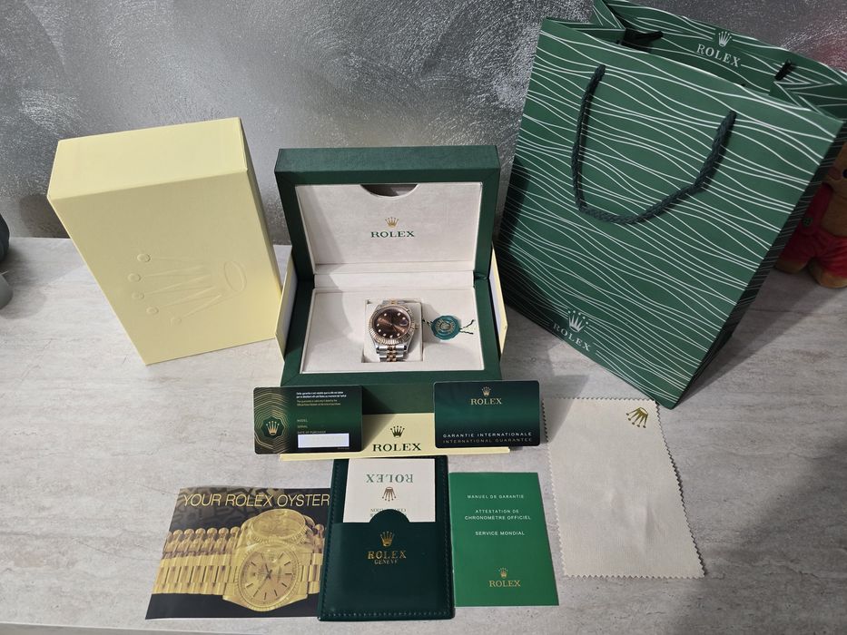 Rolex oyster perpetual datejust chocolate diamond 41mm