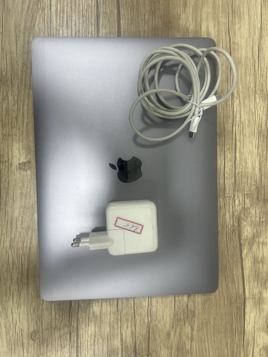 M1 air 8 ga 256 lik 95 yomkost