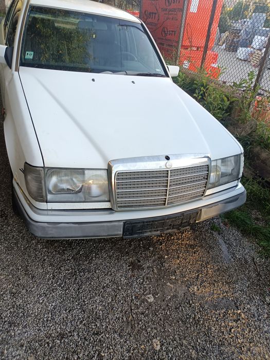 Мерцедес 124 на части