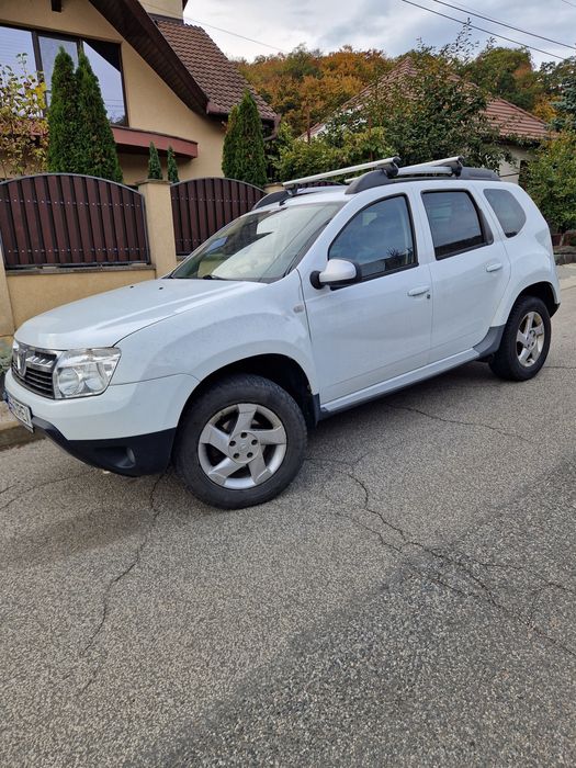 Vând Dacia Duster ,1.6  benzina  an 2012