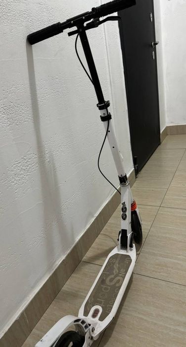Продам самокат в отличном состоянии
