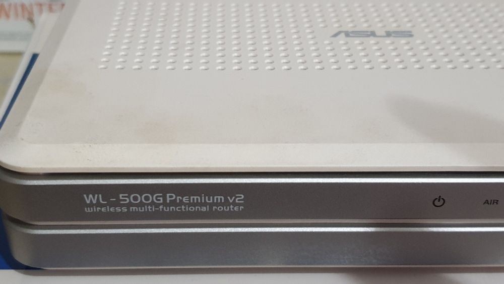 Router Asus WL-500g  NOU