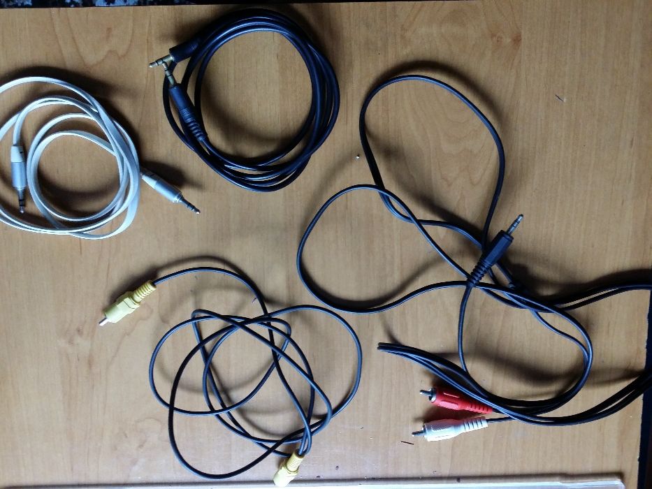 Переходники на аудио видео.