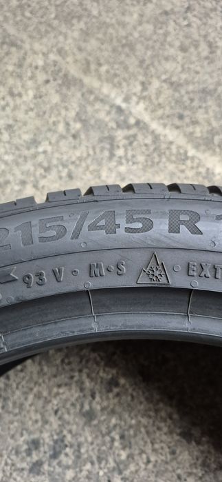 2 anvelope All season ca noi Continental 215/45/18,dot 2021.Pret/buc.