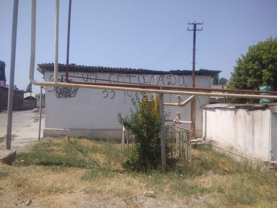 Уй сотилади  4  сотих