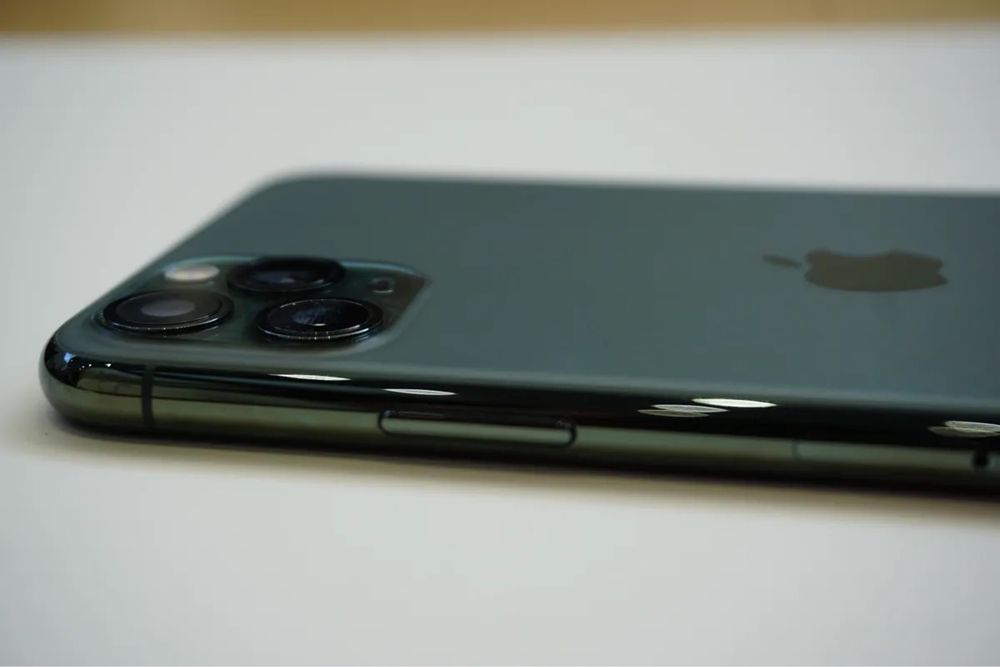 Iphone 11 pro 64Gb airpods pro  bilan