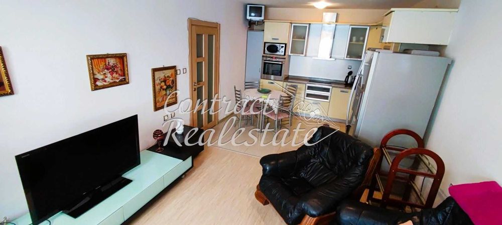 Дава се под наем Тристаен апартамент в Варна, Операта - 110 кв.м за 637.5 € - Снимка #2