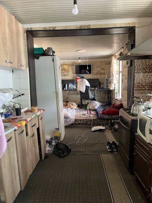 Yashnobodda 4 xonali tayyor hovli sotiladi 2.5 sotix