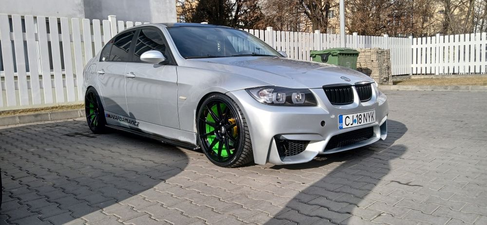 Vând BMW e 90 163cp