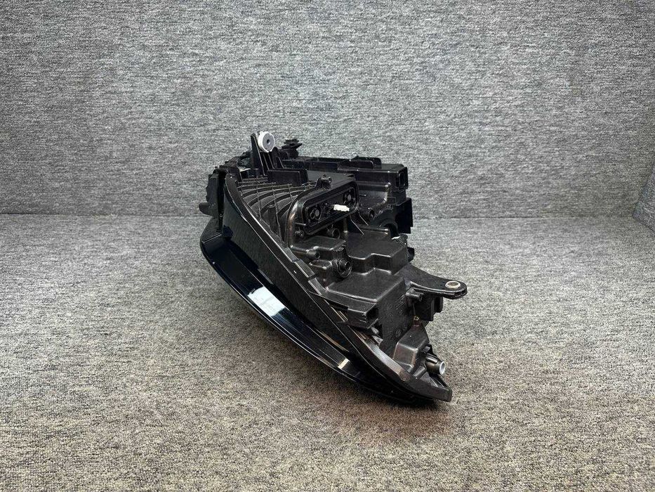Far led adaptiv dreapta BMW X1 U11