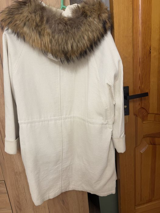 Вельветовый пуховик