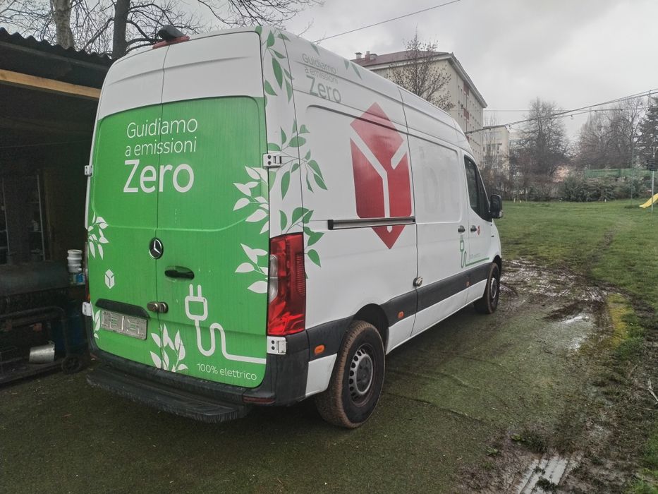 Мерцедес Benz 2021 година. Внос от Италия