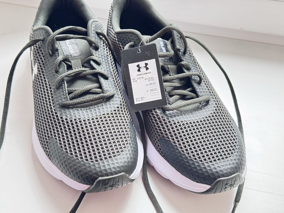 продам кроссовки under armour