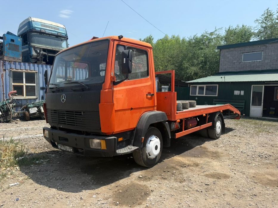 Продам Эвакуатор MERSEDES BENZ 814
