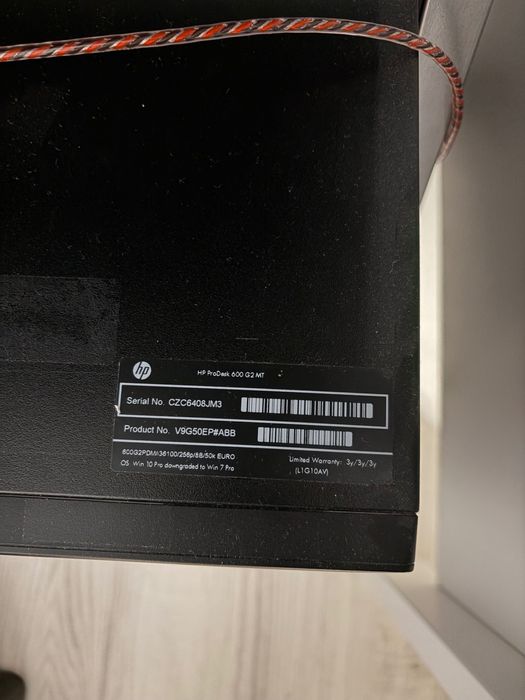 Vand PC HP ProDesk 600 G2 MT, i3, 8 gb RAM, 256 ssd + 512 gb hdd!