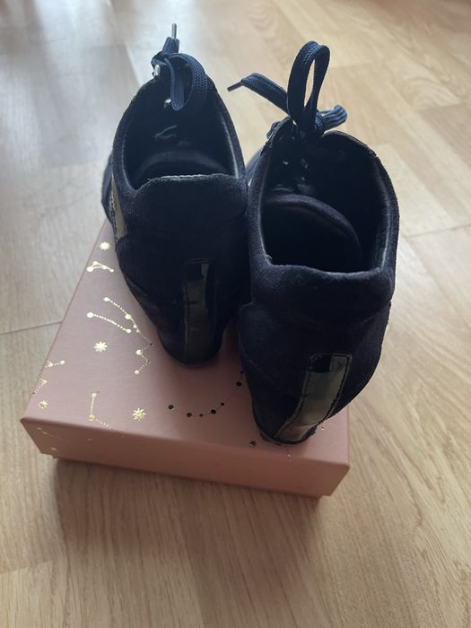 Обувки с вградена платформа Geox