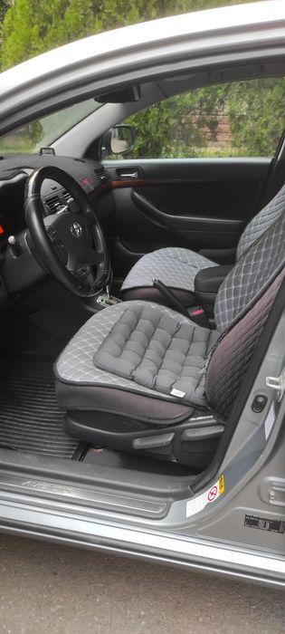 Продам автомобиль Тойота Авенсис