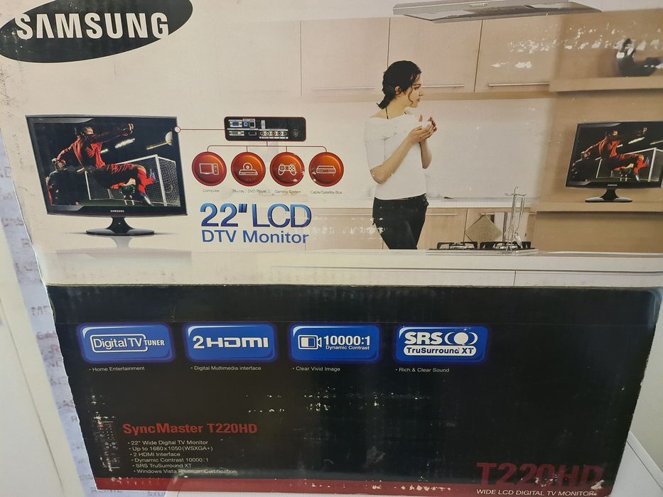 Монитор 22' со встроеным ТВ тюнером