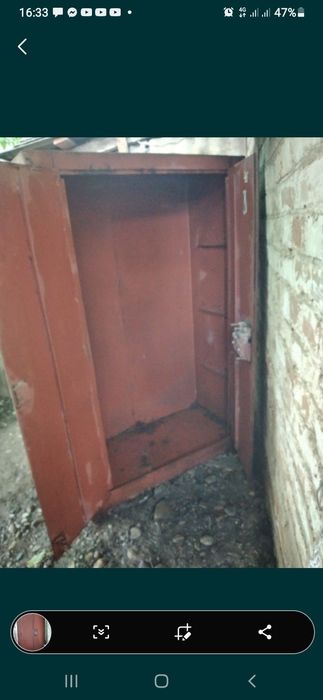 Продоётся сейф железный