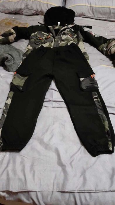 Спортивный костюм утепленный