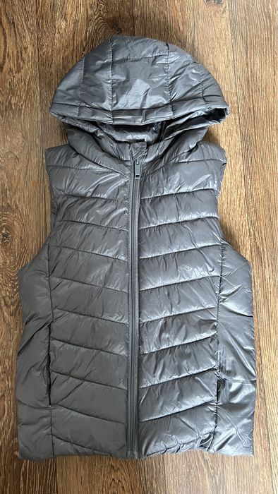 Жилетка унисекс на 6-8 лет