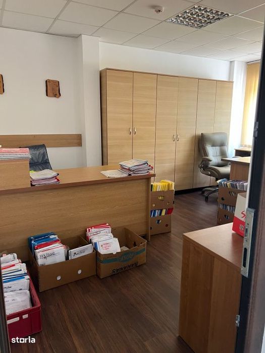 Spatiu birouri de inchiriat, ultracentral, 70 mp, Radauti