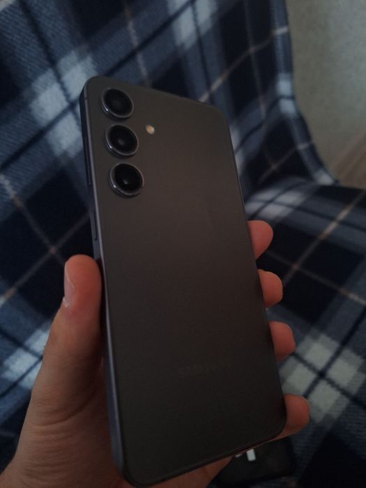 Продам Samsung S24