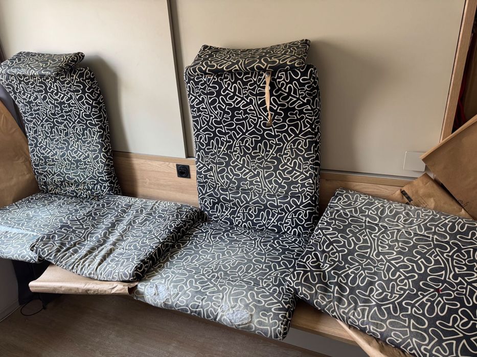 Set huse Poang scaun și taburet Ikea originale