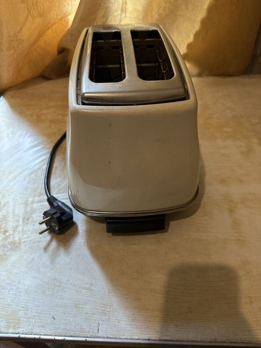 тостер Delonghi белый
