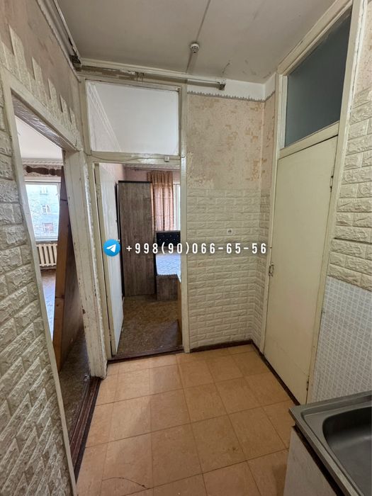 Продаю 2 КОМ общежитие Спутник-4