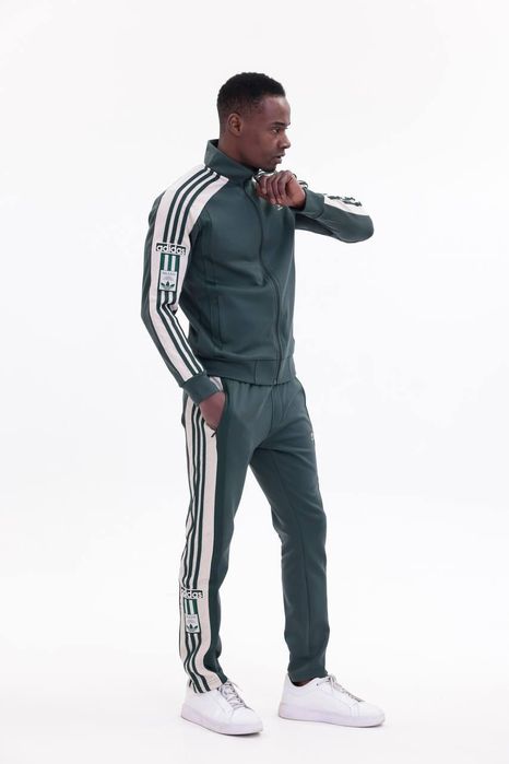 Oferta! Trening Adidas original! Toate marimile disponibile!