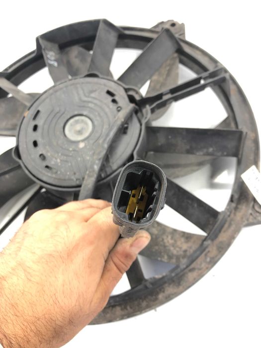 Перка охлаждане радиатор от Peugeot 308 2009г