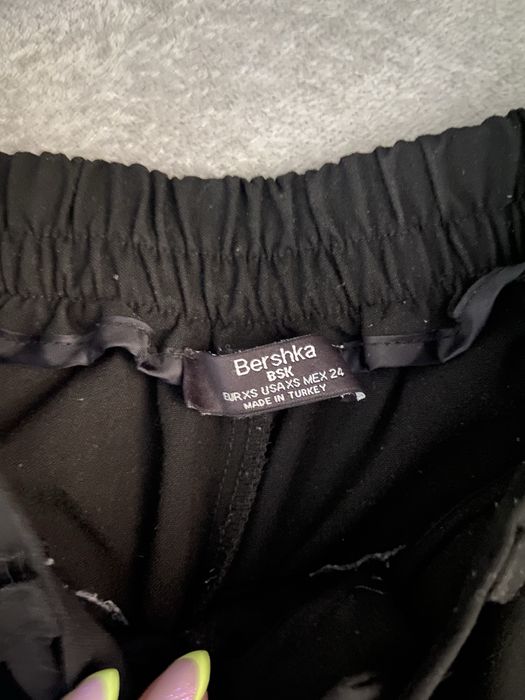 лот панталони xs bershka shein pull & bear