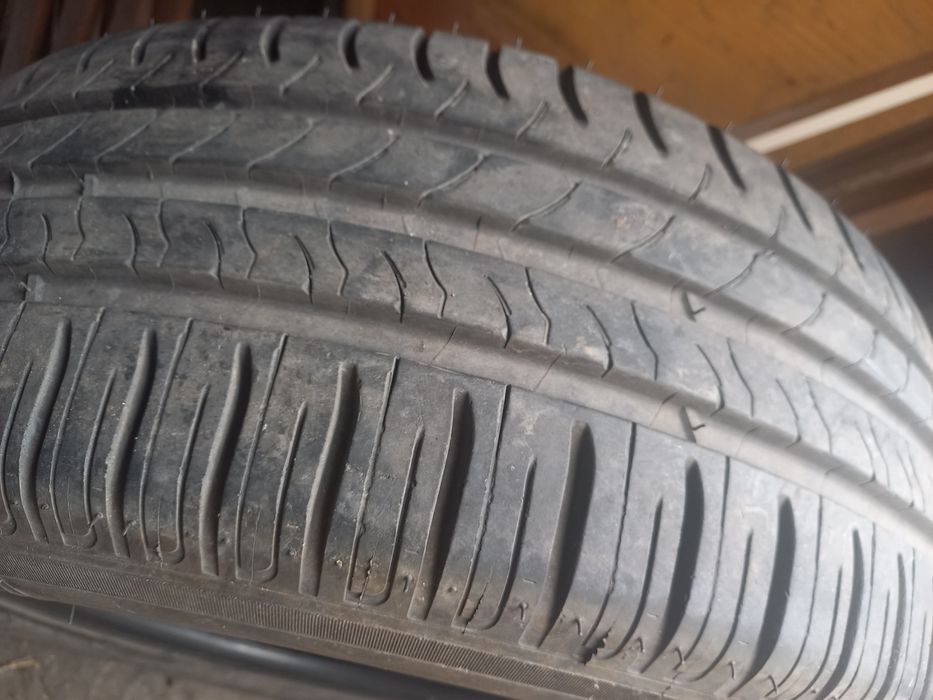 Летни гуми  205 55  16 " 15 €общо