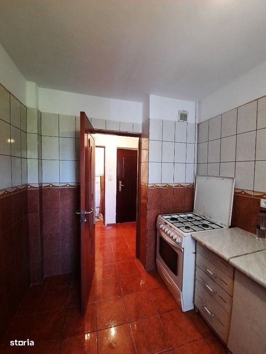 2 camere circular Brazda (Piata Baba Novac)