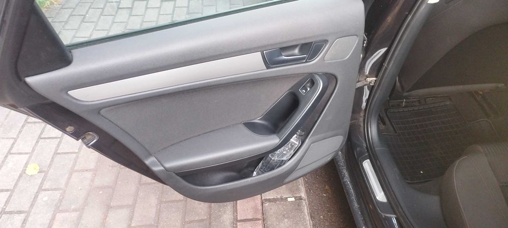 Vând  Audi A4 b8 2009