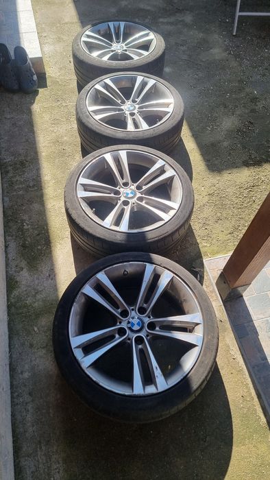 Vand roti vara bmw  r18 in stare buna .