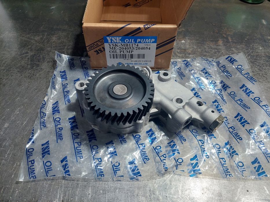 Масляный насос 4м40