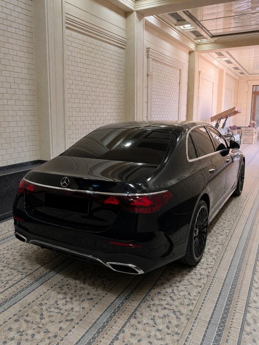 Mercedes Benz E350 EL