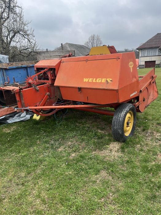 Vând balotiera Welger AP41