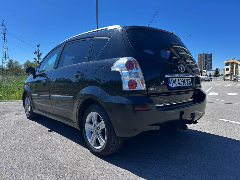 Продавам Toyota CorollaVerso,2,2 D4D 136к.с. Производство 2007г.