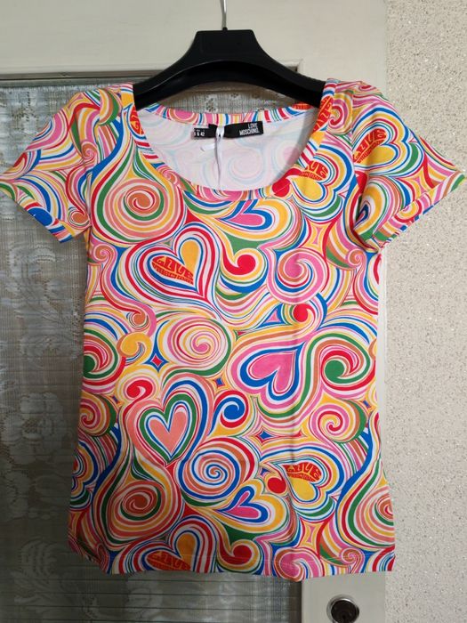 Tricou Love Moschino.