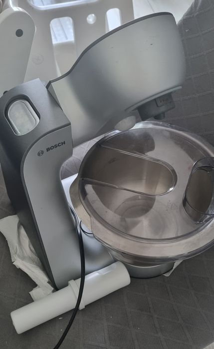 Robot de bucatarie BOSCH MUM5