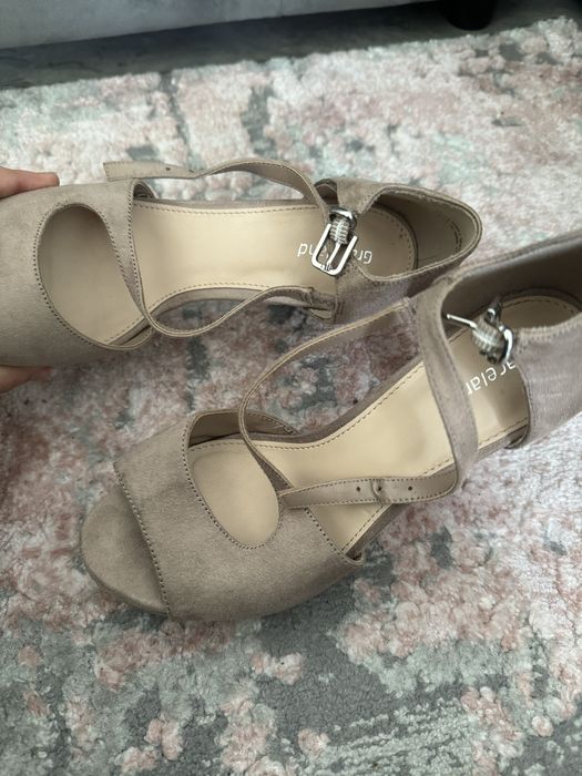 Pantofi piele intoarsa