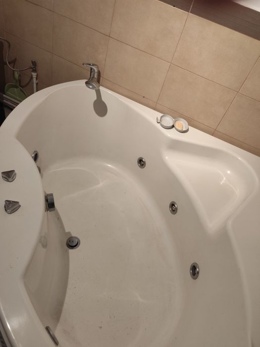 Cada baie hidromasaj